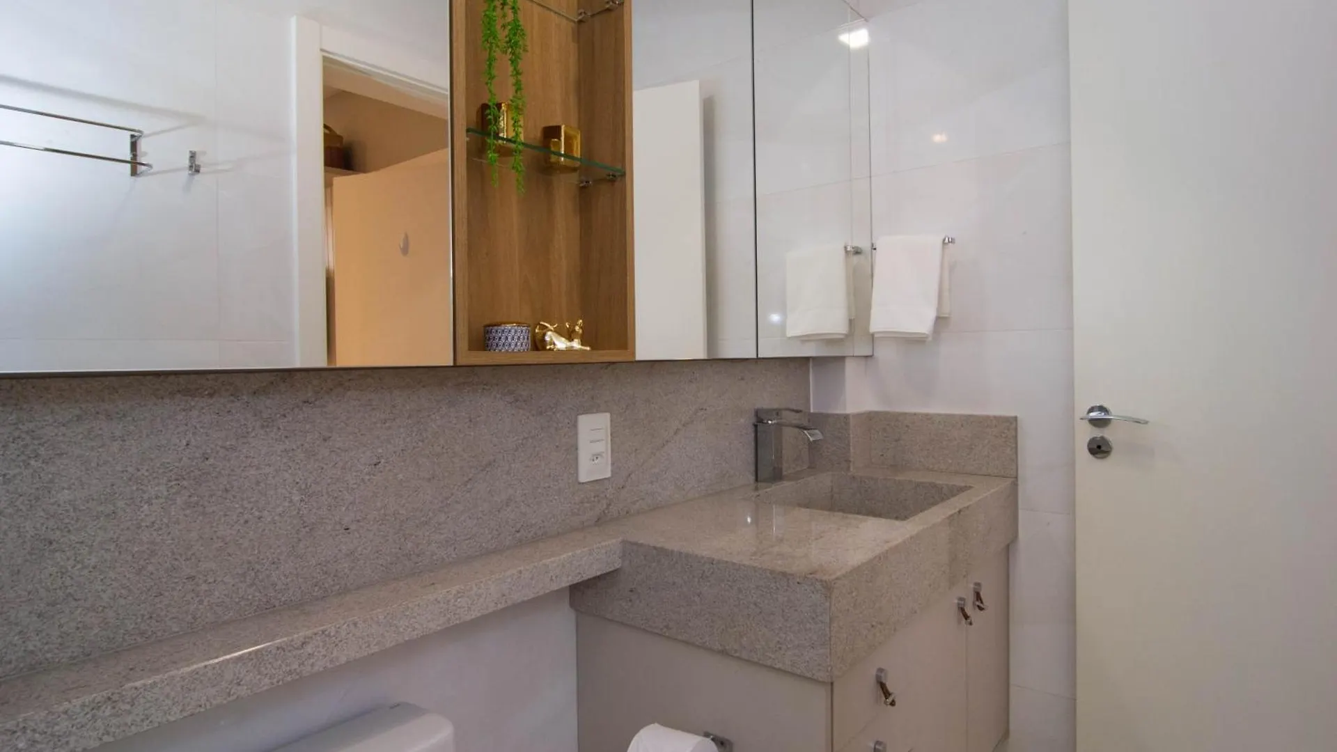 Apartment Apto A 5Min Da Praia, 10Min Da Roda Gigante P1309 Balneario Camboriu Brazil